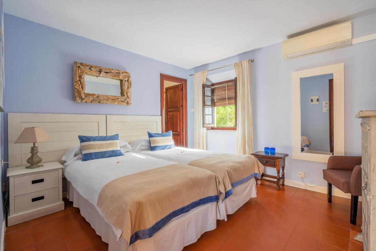 La Tartana Hotel Boutique La Herradura  Zimmer foto