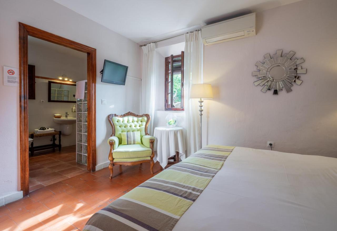La Tartana Hotel Boutique La Herradura  Zimmer foto
